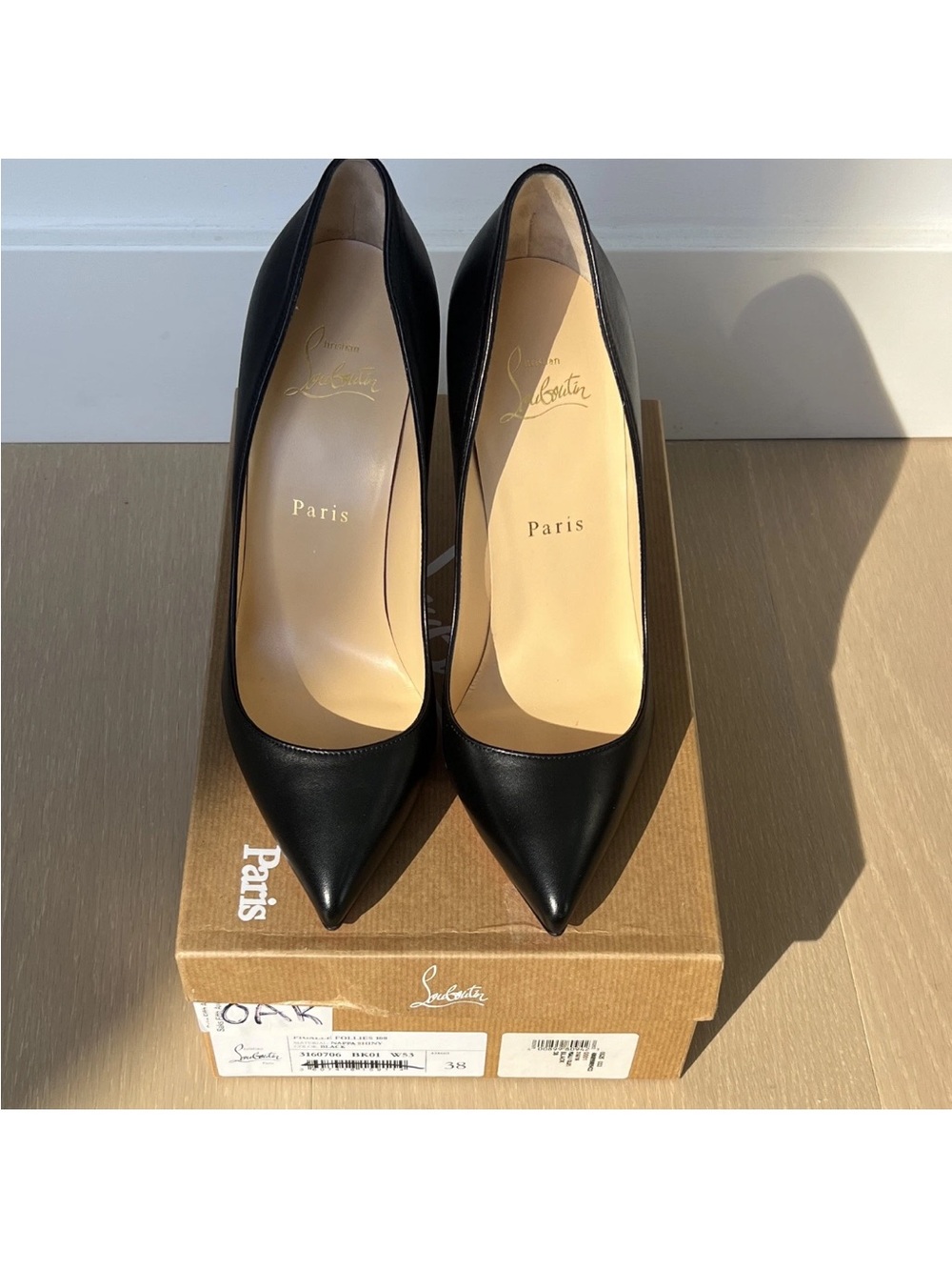 NWB Christian Louboutin Pigalle Follies 100 Black Pointed Toe Pump EU 38 / US 8 - Picture 3 of 7